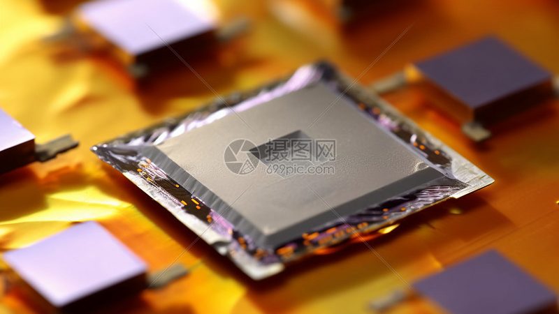 单晶硅片清洗：确保芯片品质的“净化”步骤**